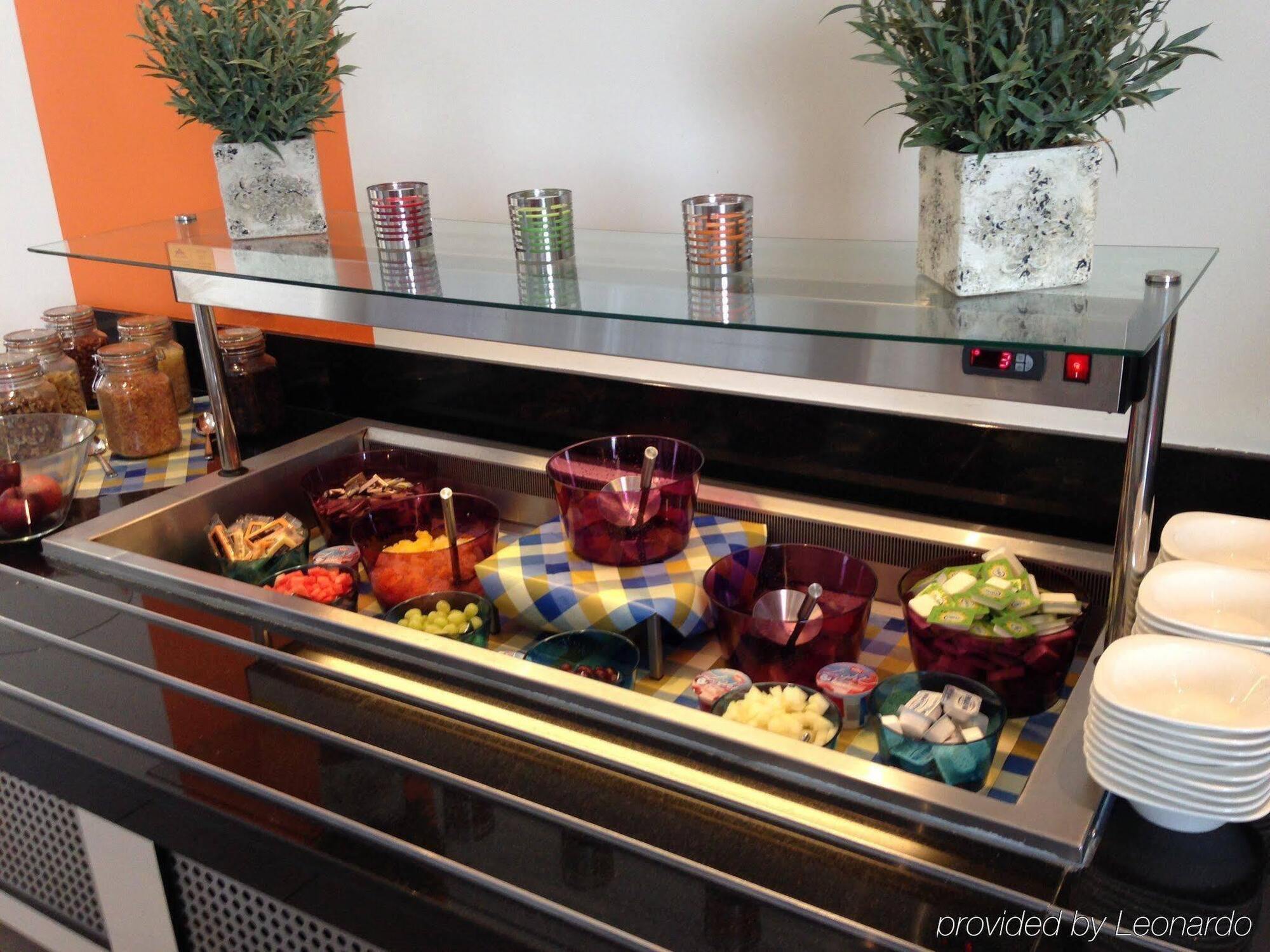 Holiday Inn Express Rotherham - North By Ihg Esterno foto